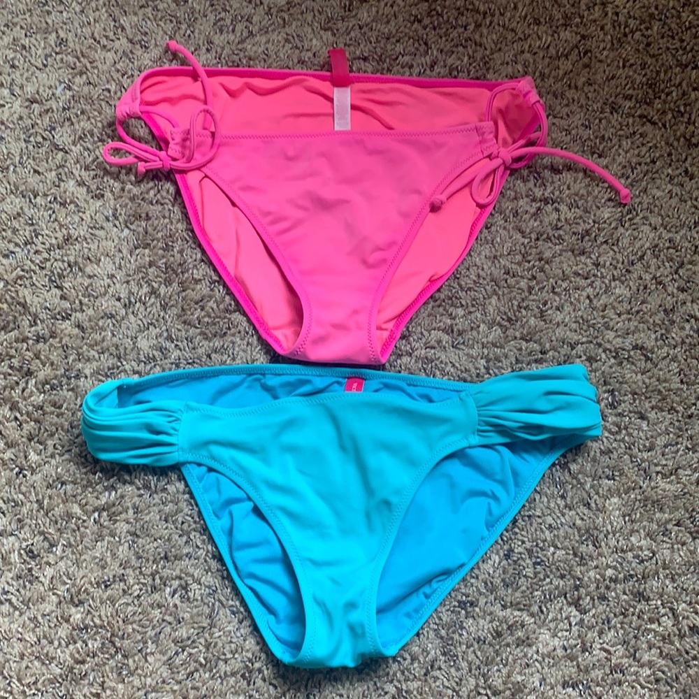 👙 Victoria’s Secret bikini bottoms size medium 👙